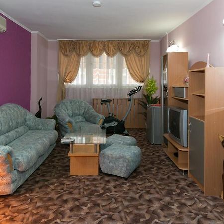 Yor-Daniel Hotel Pazardzhik Exterior foto